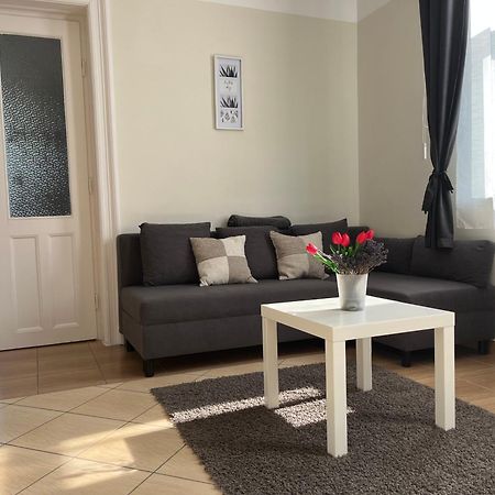 Idill Apartmanhaz B&B Tiszafüred Exteriér fotografie
